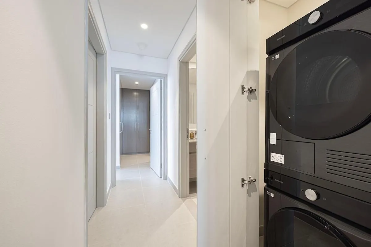 Downtown Dubai 4Br High-Floor Luxury That Sleeps 9 Apartment
