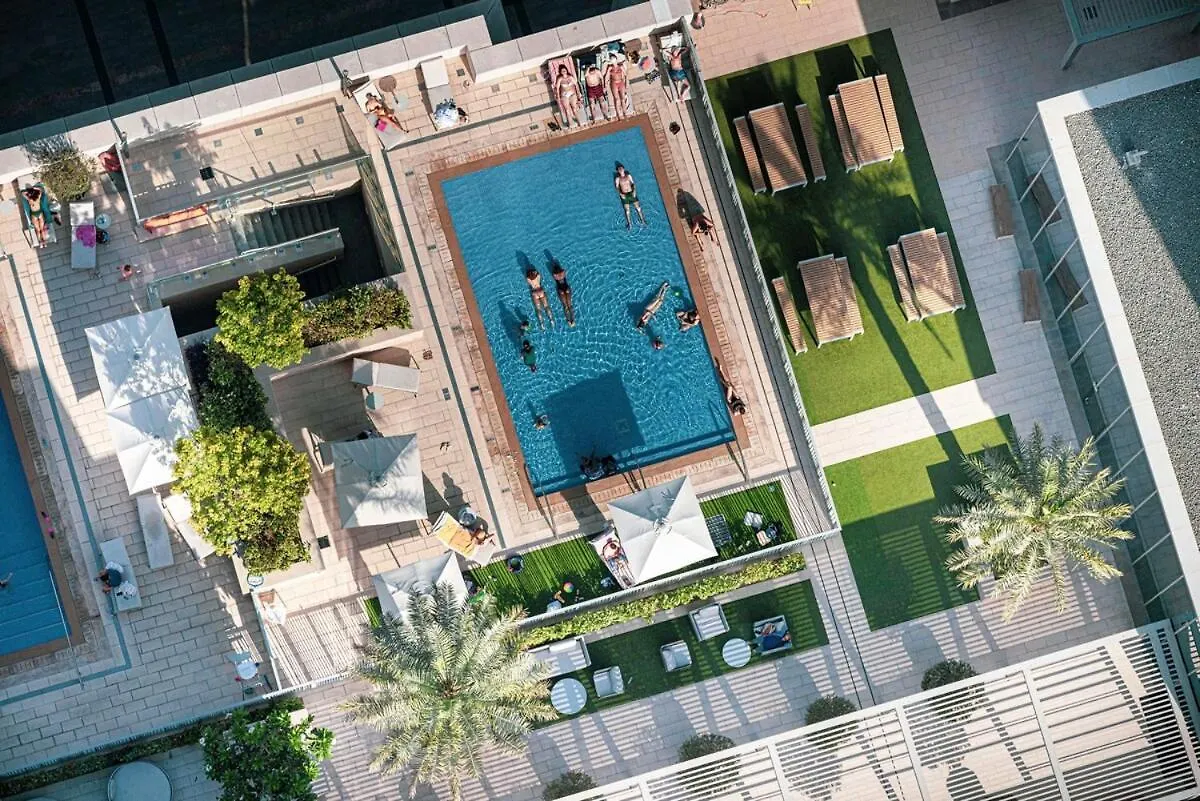 Downtown Dubai 4Br High-Floor Luxury That Sleeps 9 0*,  United Arab Emirates