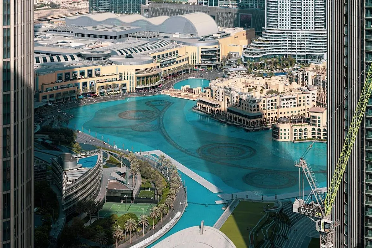 Downtown Dubai 4Br High-Floor Luxury That Sleeps 9 Apartment
