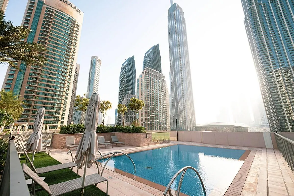 Apartment Downtown Dubai 4Br High-Floor Luxury That Sleeps 9