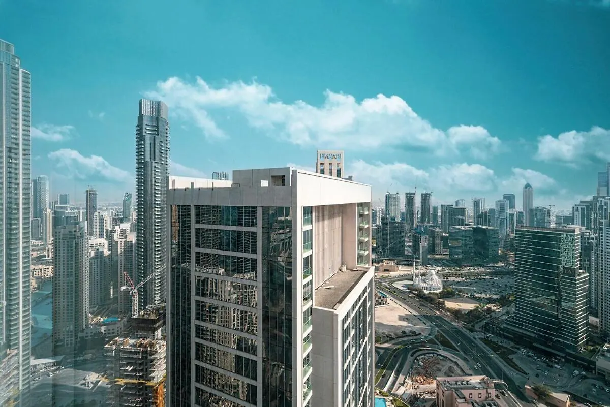 Downtown Dubai 4Br High-Floor Luxury That Sleeps 9