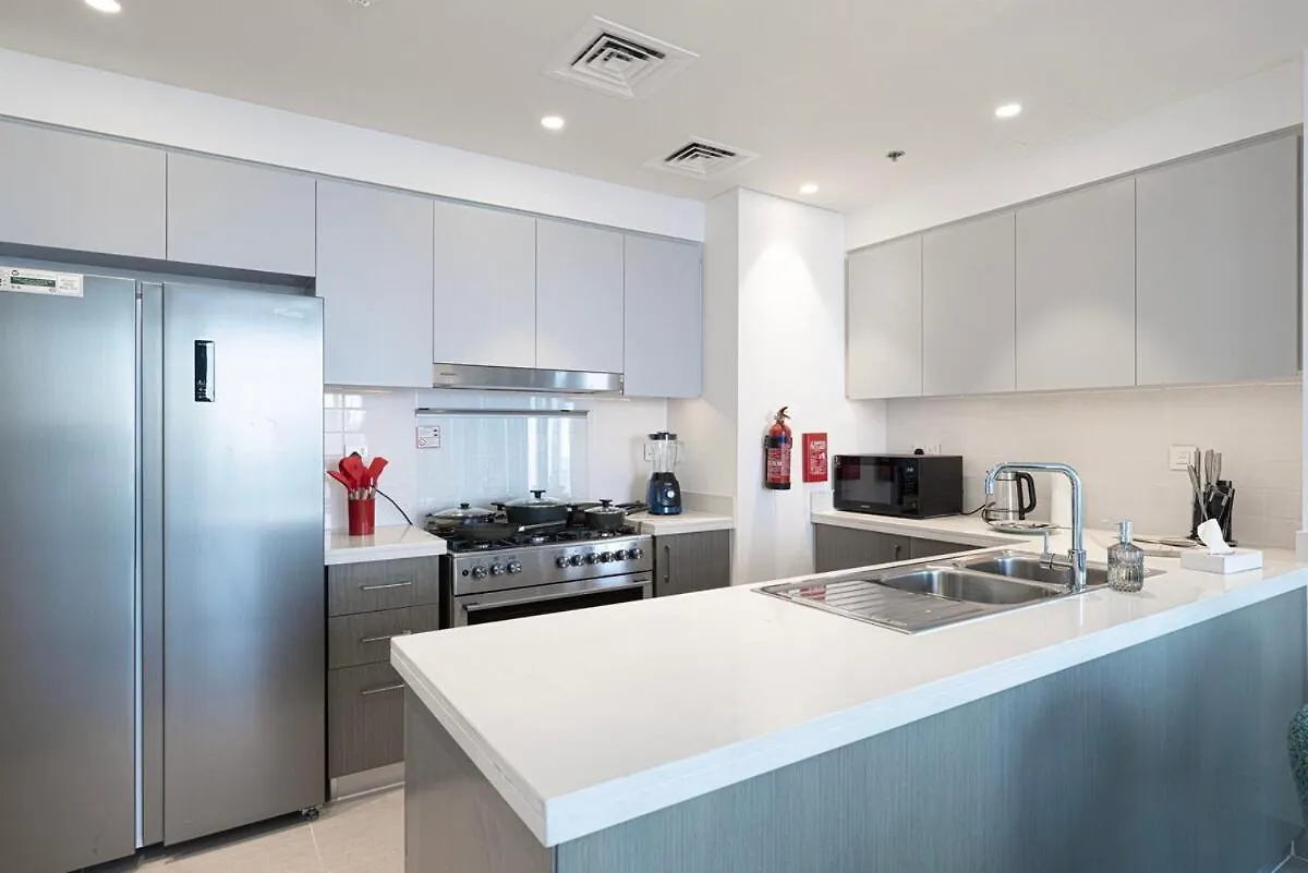 Apartment Downtown Dubai 4Br High-Floor Luxury That Sleeps 9